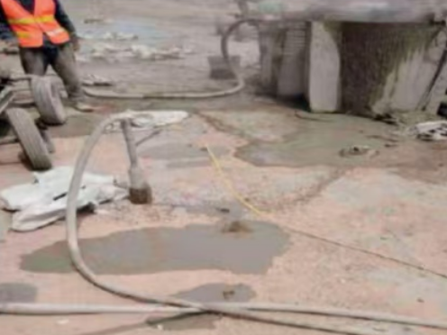 醴陵水泥混凝土路面板底注浆技术 路面脱空注浆整治方案